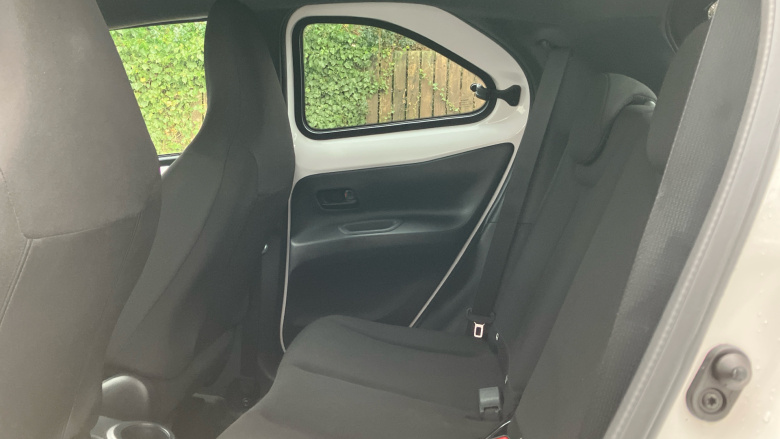 Toyota Aygo X 1.0 VVT-i Edge 5dr Petrol Hatchback